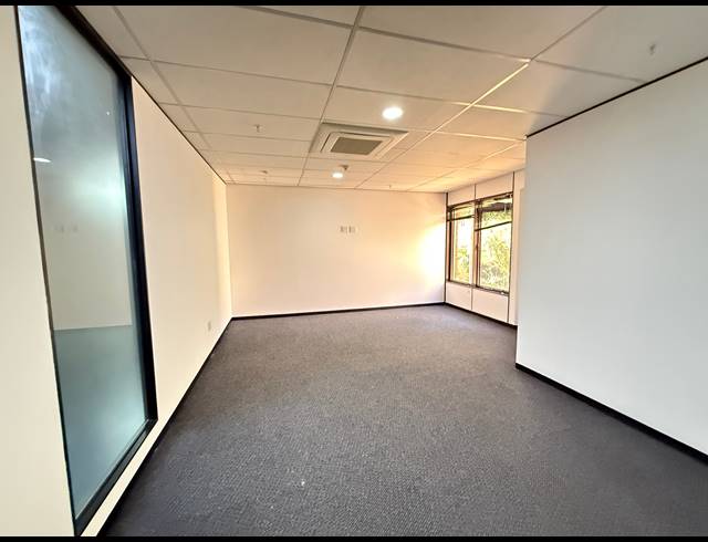 224M² OFFICE TO LET IN PARKTOWN
